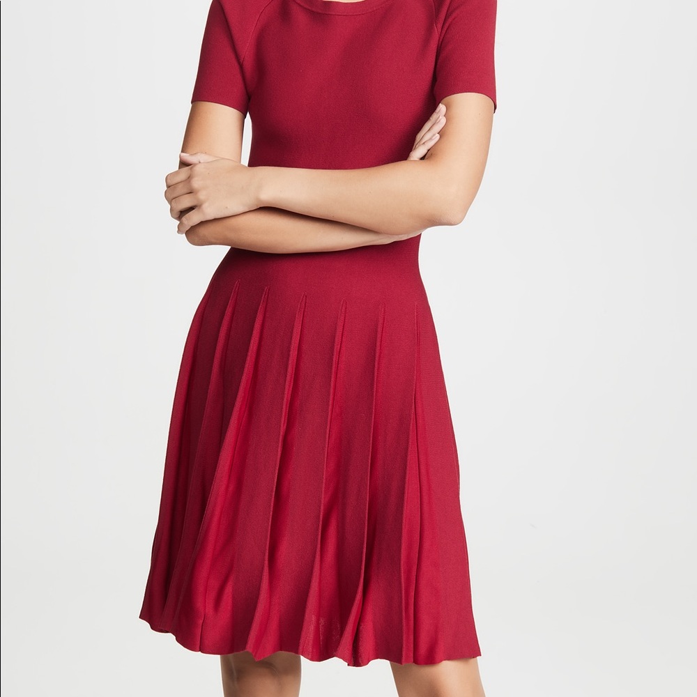 ❤️❤️❤️Theory pleat tee dress size Small❤️❤️❤️ - Picture 3 of 13